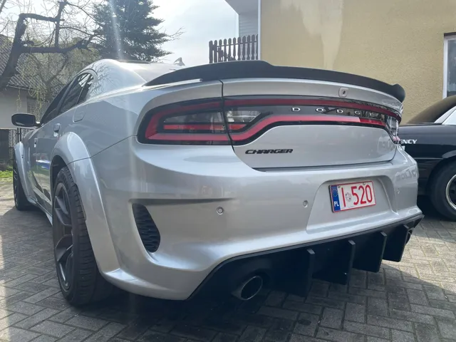 Dodge Charger Widebody — realizacja warsztatu LAKMAR