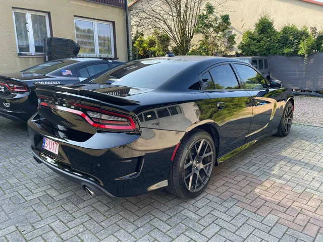 Dodge Charger · czarny — ujęcie z galerii warsztatu