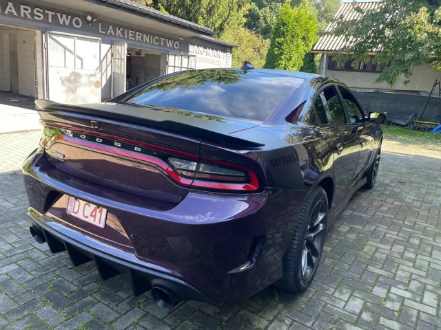 Dodge Charger · fioletowy — ujęcie z galerii warsztatu