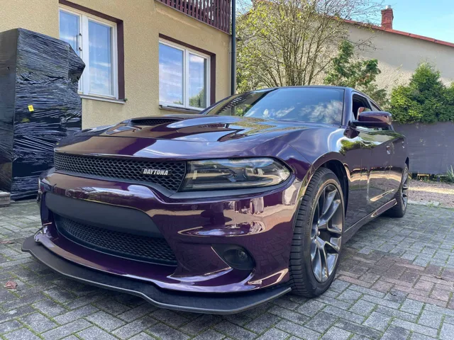 Dodge Charger · fioletowy — ujęcie z galerii warsztatu