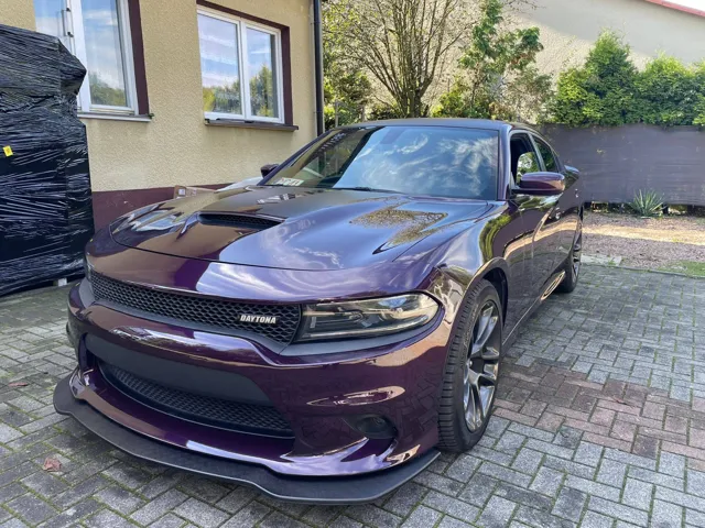 Dodge Charger · fioletowy — ujęcie z galerii warsztatu