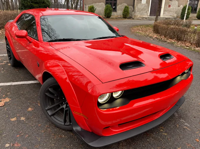 Challenger Widebody · maska i przedni pas